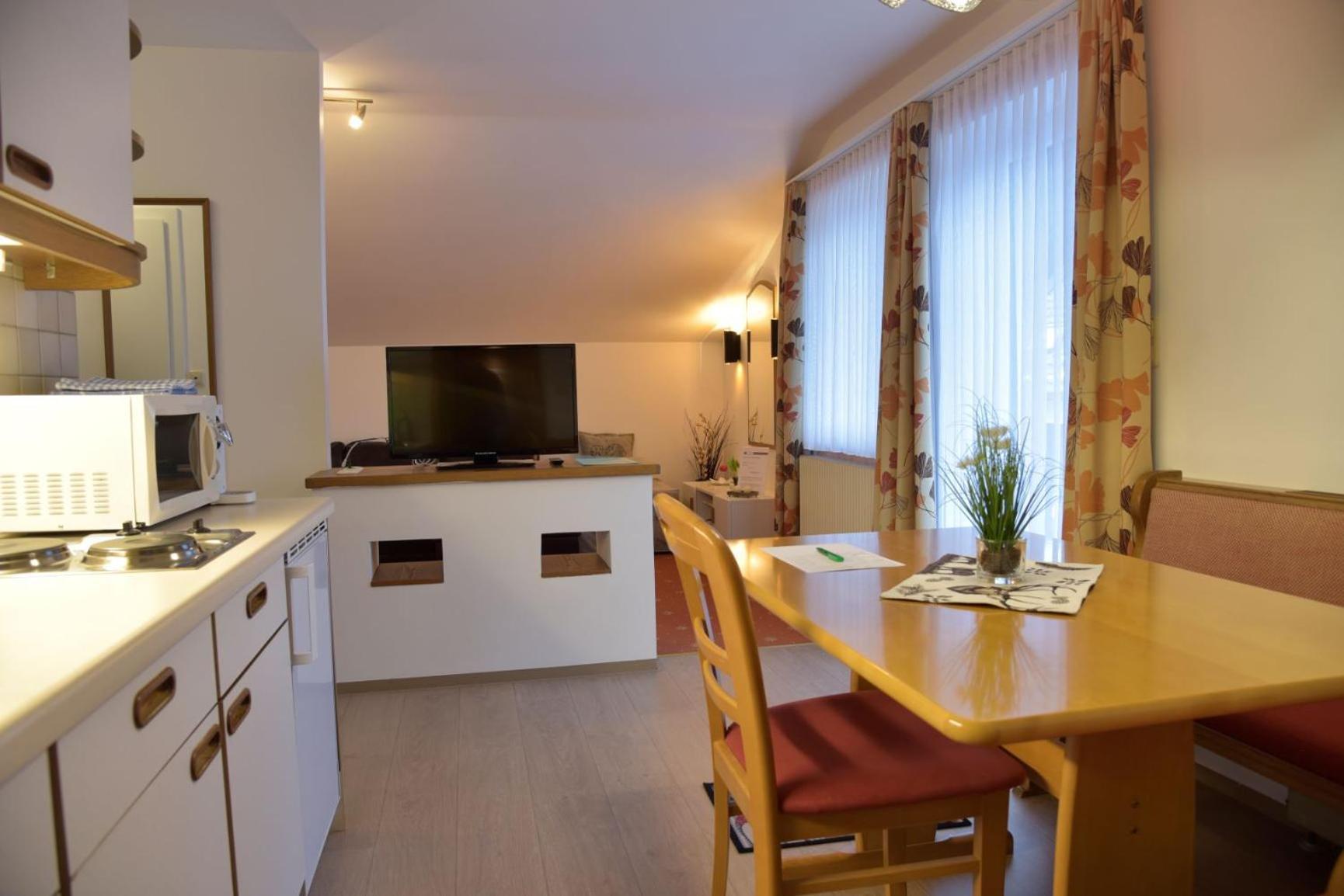 Appartementhaus Theresia Bad Mitterndorf Δωμάτιο φωτογραφία